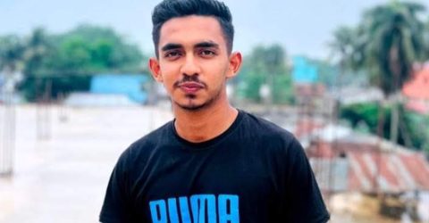 অস্ত্র ঠেকিয়ে কিশোরীকে জায়নামাজ থেকে তুলে নিয়ে অপহরণ