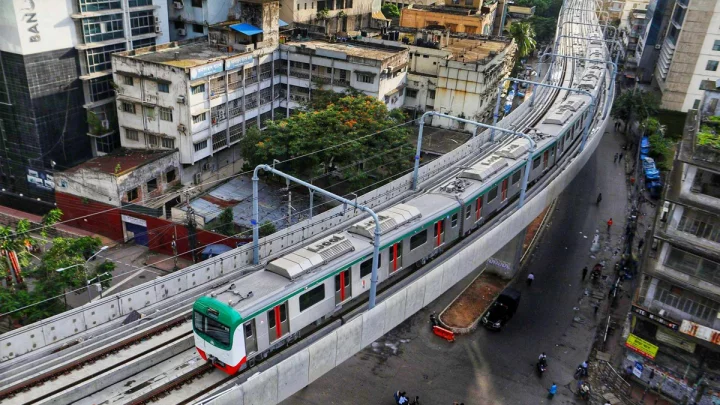 যে কারনে মেট্রোরেলের ভাড়া বাড়াবেন না কর্তৃপক্ষ