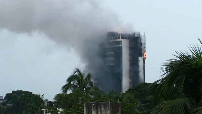 শাহীন চাকলাদারের হোটেলে আগুনের ঘটনায় মামলা, আসামি ২০০