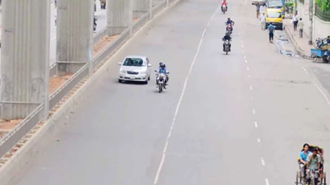 গণপরিবহনশূন্য রাজধানীর সড়ক, জনমনে আতঙ্ক
