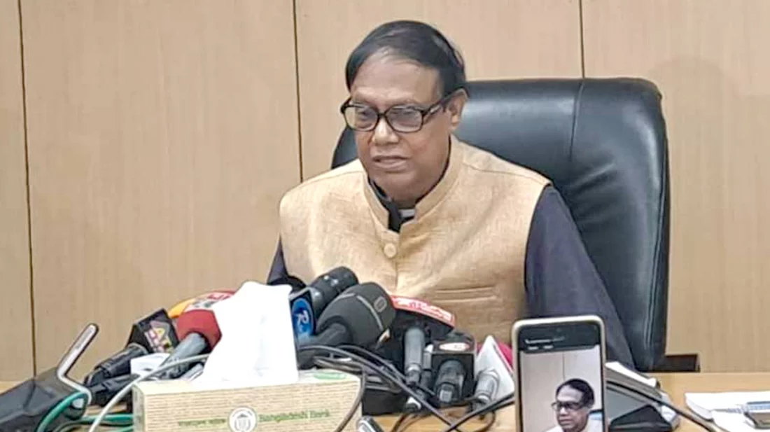 ব্যাংকে জমা রাখা টাকা ফেরত পাওয়া নিয়ে দুশ্চিন্তার কিছু নেই: গভর্নর