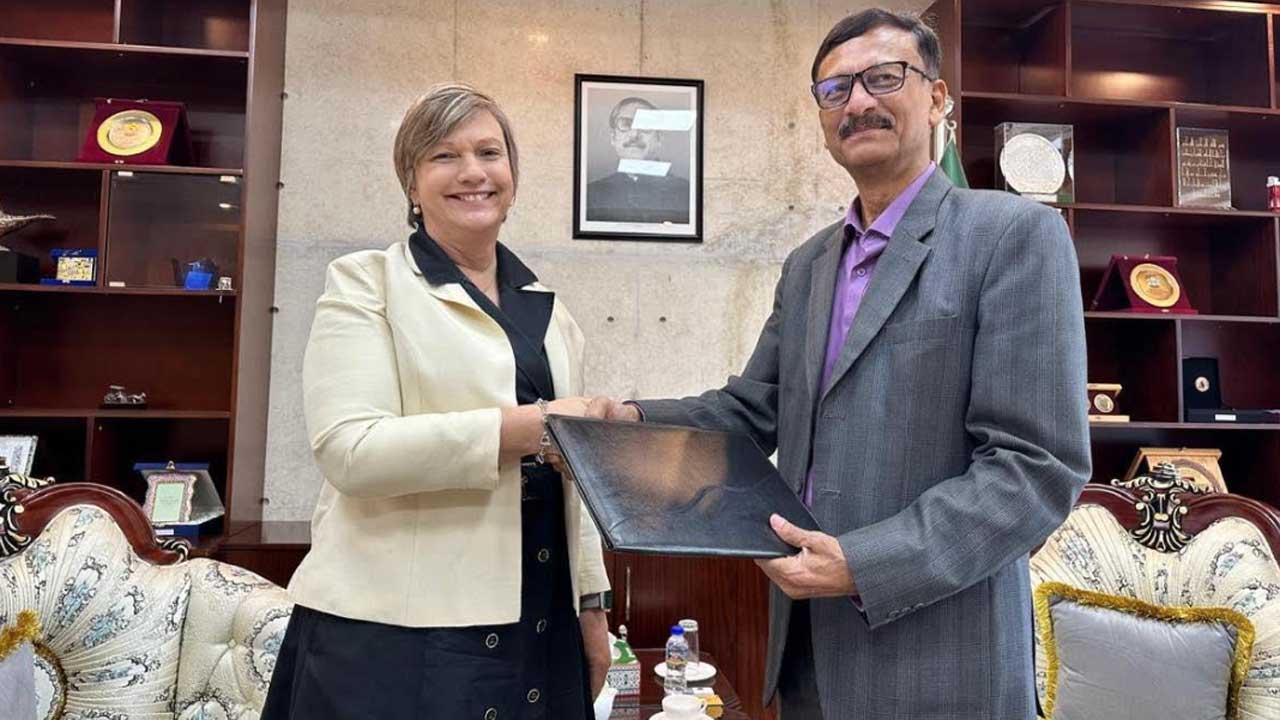 ঢাকায় ইউনিসেফের নতুন প্রতিনিধি রানা ফ্লাওয়ার্স