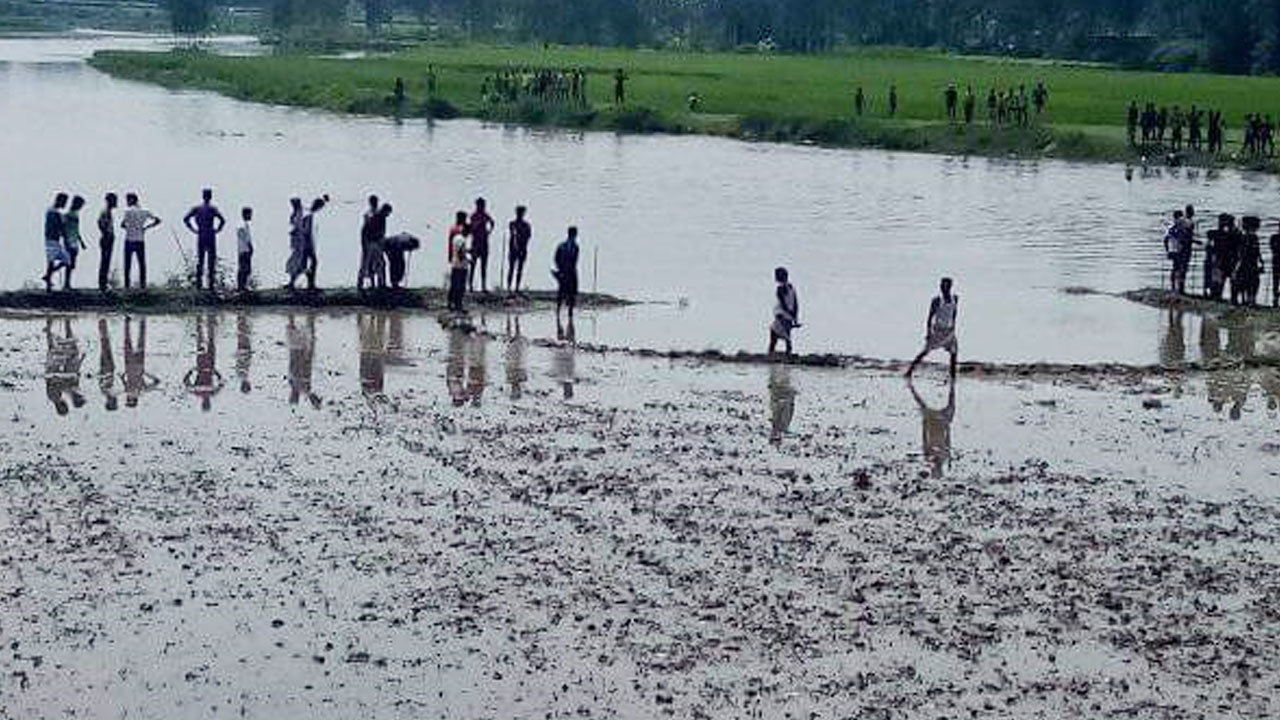 নদীতে গোসলে নেমে নিখোঁজ, সাড়ে ৩ ঘণ্টা পর মিলল কিশোরের মরদেহ
