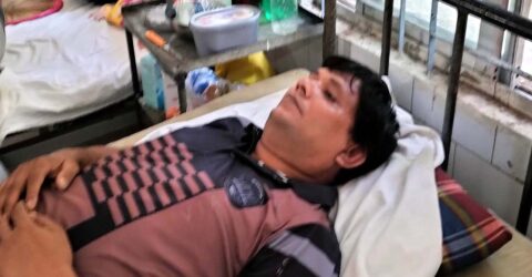 ভূঞাপুরে পৌরসভায় কাউন্সিলদের ওপর হামলা, আহত ৩