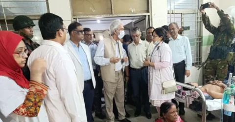 ডেঙ্গু প্রতিরোধে অ্যাকশনে বেশি নজর: উপদেষ্টা হাসান আরিফ
