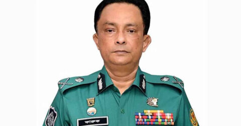সাবেক ডিএমপি কমিশনারকে বিমানবন্দরে আটকে দিলো পুলিশ
