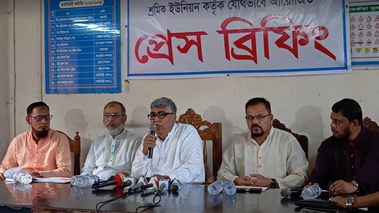 গায়ের জোরে মহাখালী থেকে বাস চালাতেন এনায়েত উল্যাহ : মালিক সমিতি