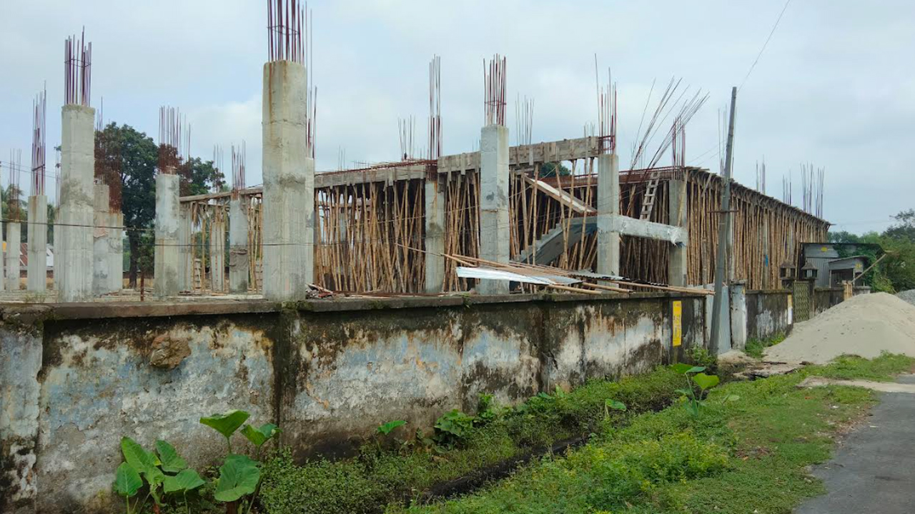 ৪৫০ দিনের নির্মাণকাজ ৮৪৩ দিনেও শেষ হয়নি