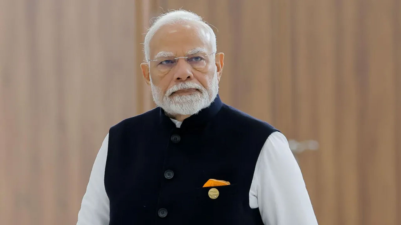 বাংলাদেশিদের নিয়ে ফের তোপ দাগলেন নরেন্দ্র মোদি
