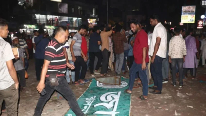এবার খুলনায় জাপা কার্যালয়ে হামলা