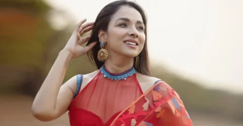 নতুন সিনেমার খবর দিলেন রুনা খান