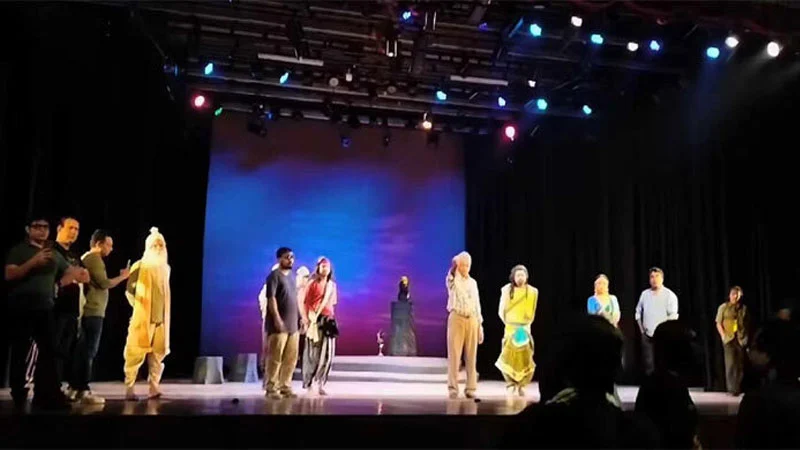 শিল্পকলায় মাঝপথে বন্ধ করে দিতে হলো নাটক