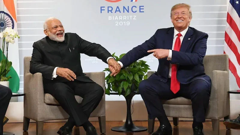 ট্রাম্পকে বন্ধু আখ্যা দিয়ে অভিনন্দন জানালেন মোদি
