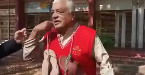 বাড়ি ছেড়েছেন হেনস্তার শিকার সেই বীর মুক্তিযোদ্ধা