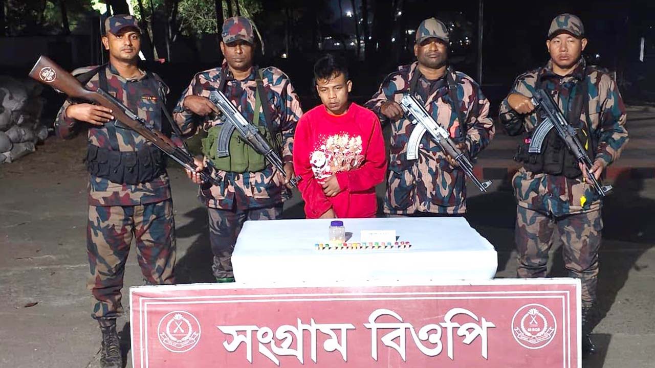 বাংলাদেশে অনুপ্রবেশের অভিযোগে ভারতীয় নাগরিক আটক