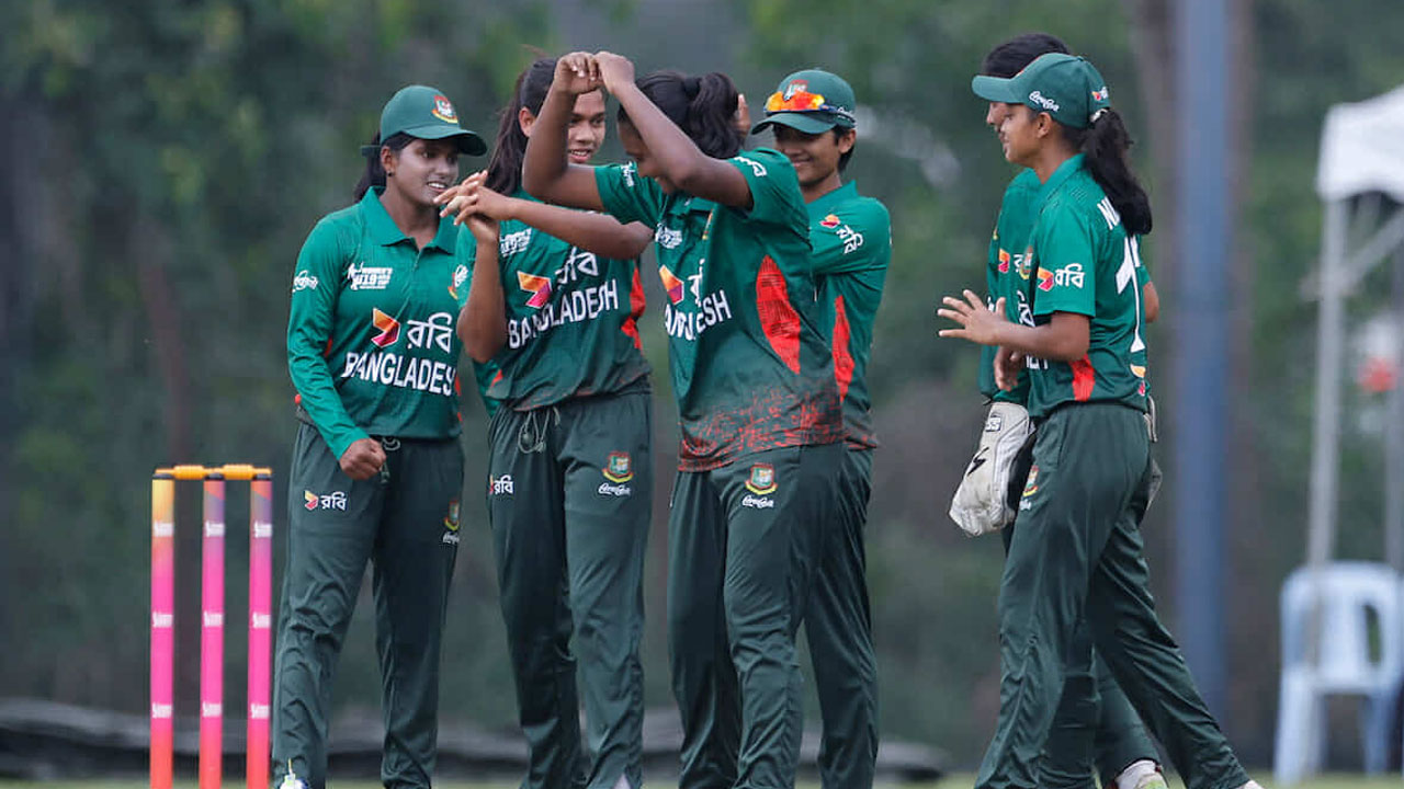 ২৯ রানেই দশ উইকেট তুলে নিলো বাংলাদেশ, ১২০ রানের বিশাল জয়