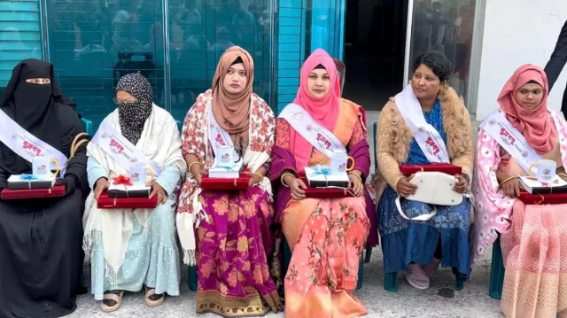শ্বশুর-শাশুড়ির সেবা করে সম্মাননা পেলেন ১২ পুত্রবধূ