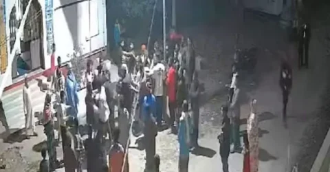 মায়ের সামনে খুঁটিতে বেঁধে যুবককে নির্যাতন