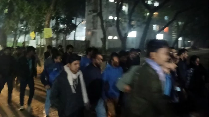 জাবিতে ছাত্রদলের দুই গ্রুপের ধাওয়া-পাল্টা ধাওয়া