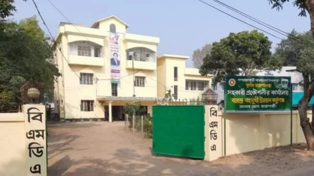 রাজনৈতিক চাপে নিয়োগ বাতিল হচ্ছে ৪৫০০ কর্মচারীর