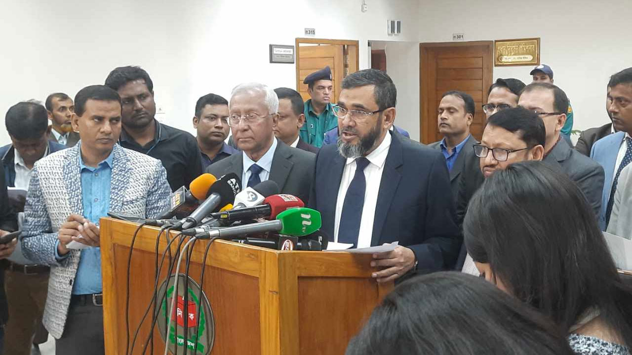 এনআইডি অন্য মন্ত্রণালয়ে যাওয়া সাংঘর্ষিক : ইসি সানাউল্লাহ