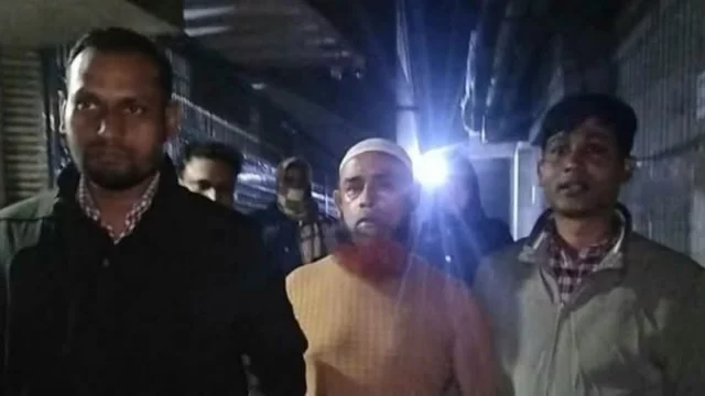 গ্রেপ্তার এড়াতে ৮ তলা থেকে অন্য ভবনে লাফ দিলেন যুবলীগ নেতা