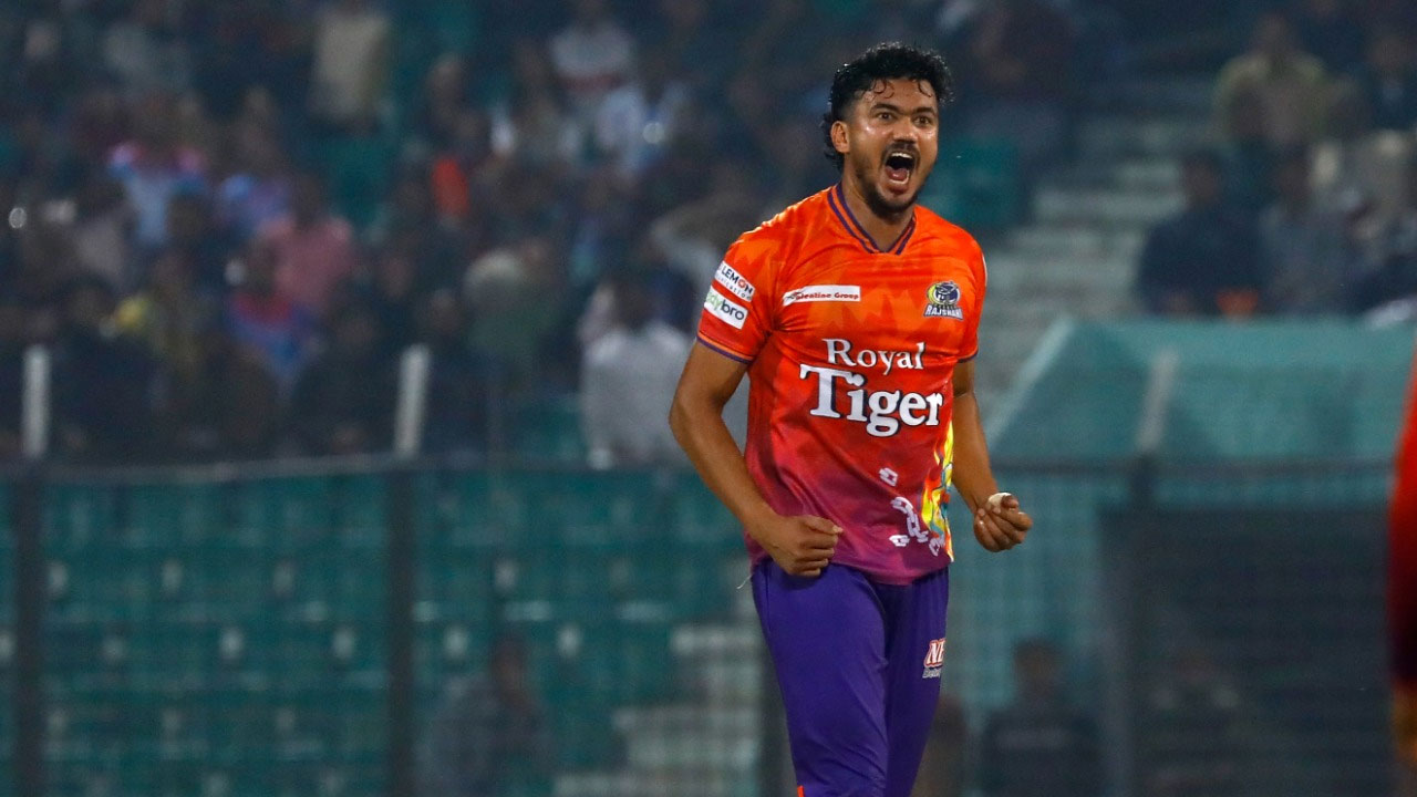 জাতীয় দলের অধিনায়কত্ব প্রশ্নে যে উত্তর তাসকিনের