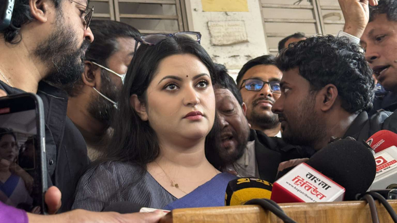 পরীমণিকে আদালতের ভর্ৎসনা
