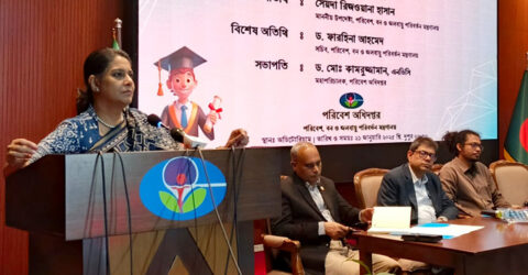 দেশের বাস-ট্রাকের ৬৮ শতাংশ চালক কানে শোনেন না