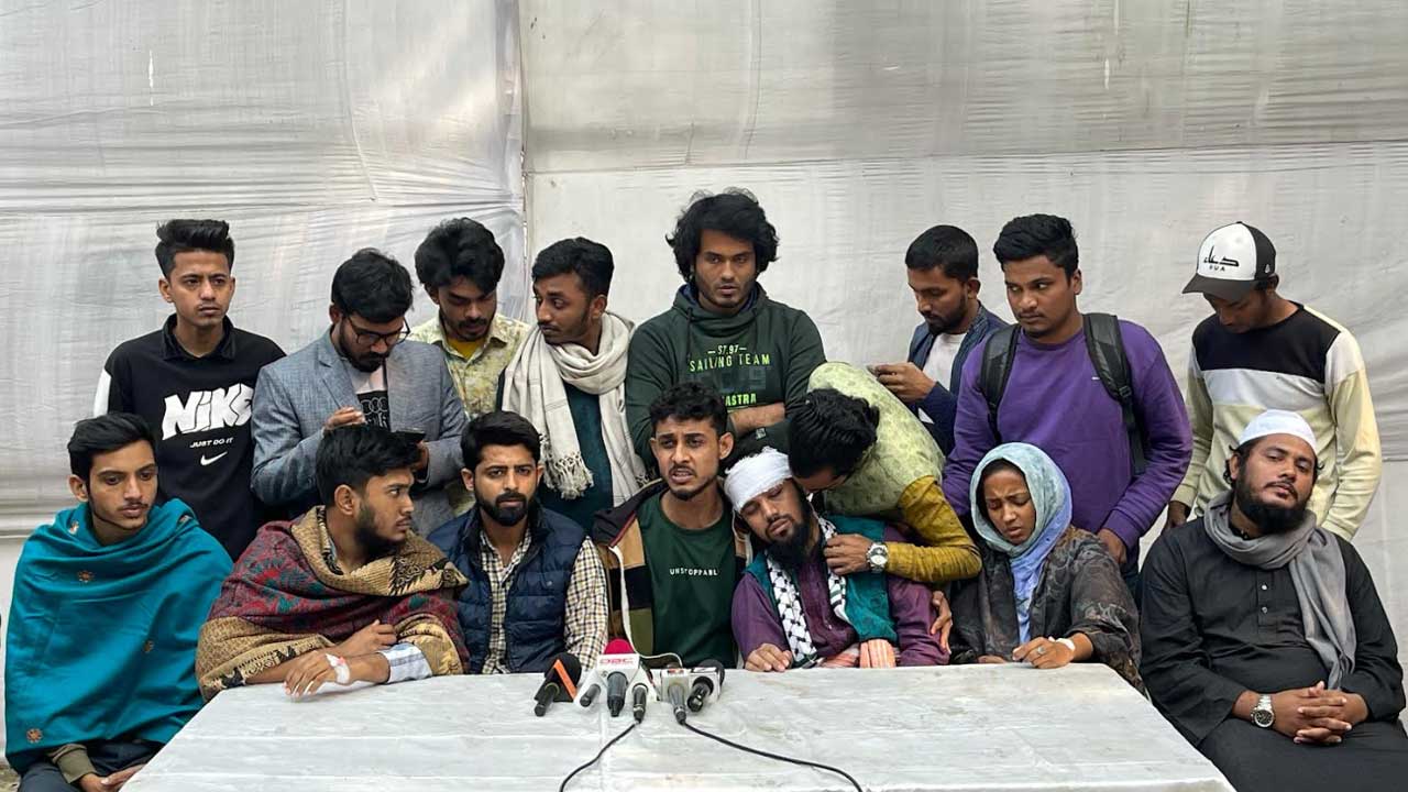 আইনি প্রক্রিয়ায় যাচ্ছেন আহত শিক্ষার্থীরা