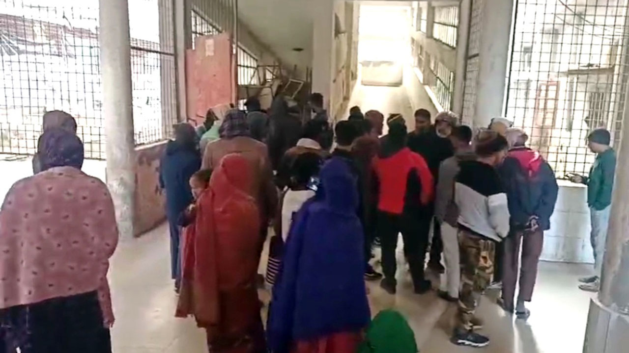 মাগুরায় রাস্তার পাশে মিলল শ্রমিক লীগ নেতার মরদেহ