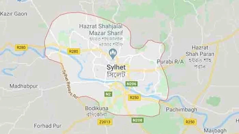 দেশে ফিরে বাড়িতে ঠাঁই মেলেনি প্রবাসীর