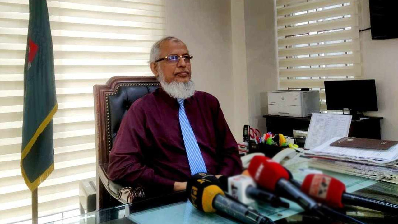 চাপের কাছে নতি স্বীকার নয় ডিসেম্বরকে সামনে রেখে সংসদ নির্বাচনের তফসিল