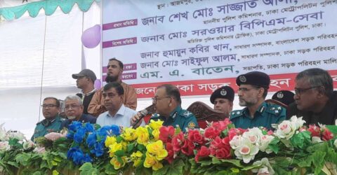সড়কে ছিনতাই ঠেকাতে হালকা অস্ত্র পাচ্ছেন ট্রাফিক সার্জেন্টরা