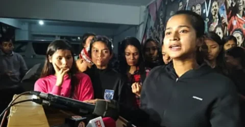 বাফুফের দাবি, ফিরছেন সাবিনারা