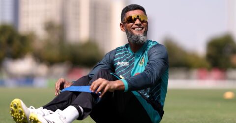 ‘ডু অর ডাই’ ম্যাচে দুই পরিবর্তন নিয়ে ব্যাটিংয়ে বাংলাদেশ