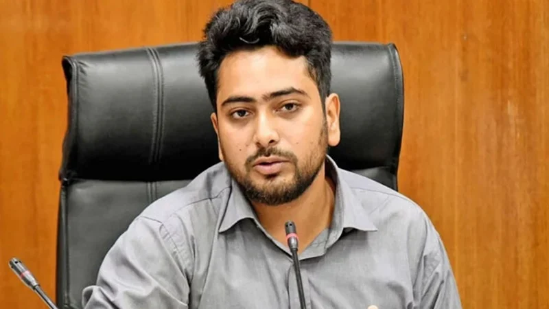 শহীদ পরিবার ও আহতদের কর্মসংস্থান নিয়ে যা বললেন উপদেষ্টা নাহিদ
