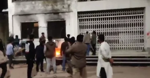 এমপি বাহারের বাড়ি ও দলীয় অফিসে ভাঙচুর, আগুন
