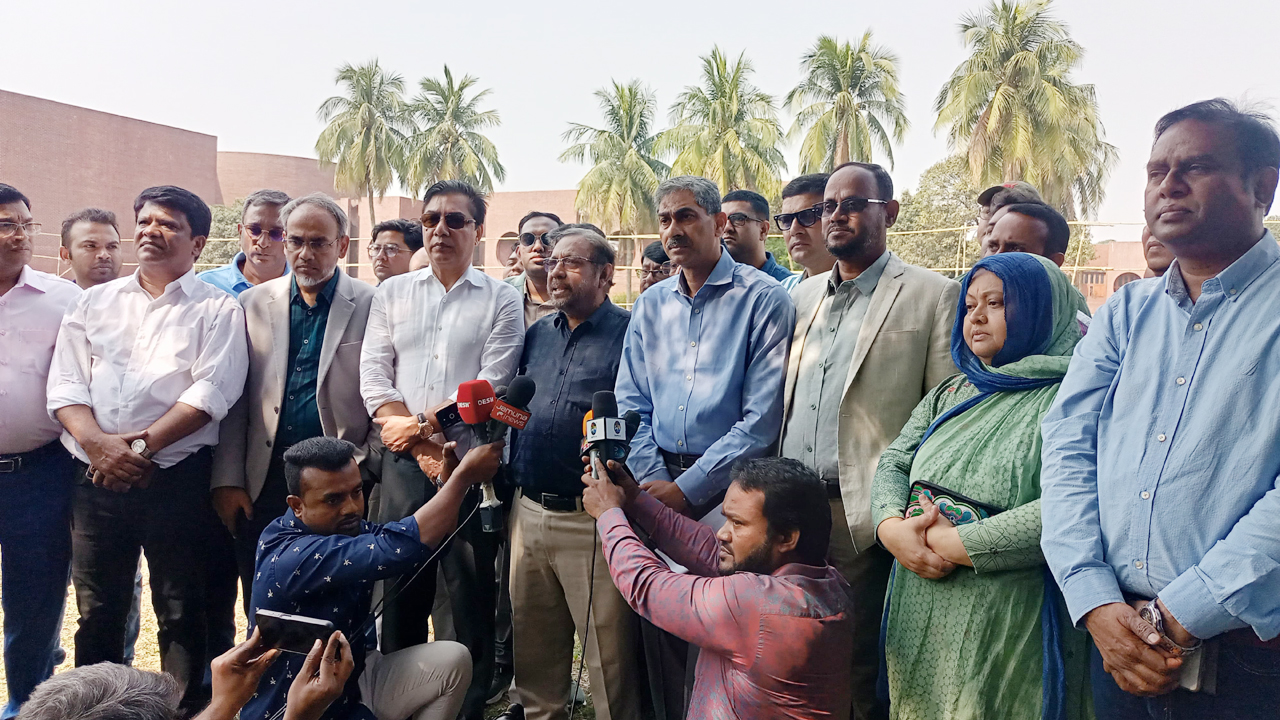 বর্ধিত সভায় হবে ৪ হাজার লোকের সমাগম আগামী নির্বাচনের দিকে বেশি নজর দিচ্ছে বিএনপি : এ্যানী