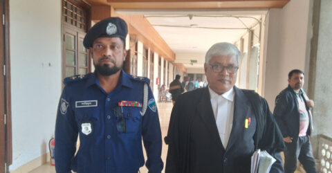 আসামিকে নির্যাতন : পুলিশ কর্মকর্তাকে ব্যাখ্যা দিতে নির্দেশ
