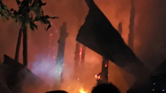 বান্দরবানে অগ্নিকাণ্ডে ৪টি বসতঘর পুড়ে ছাই