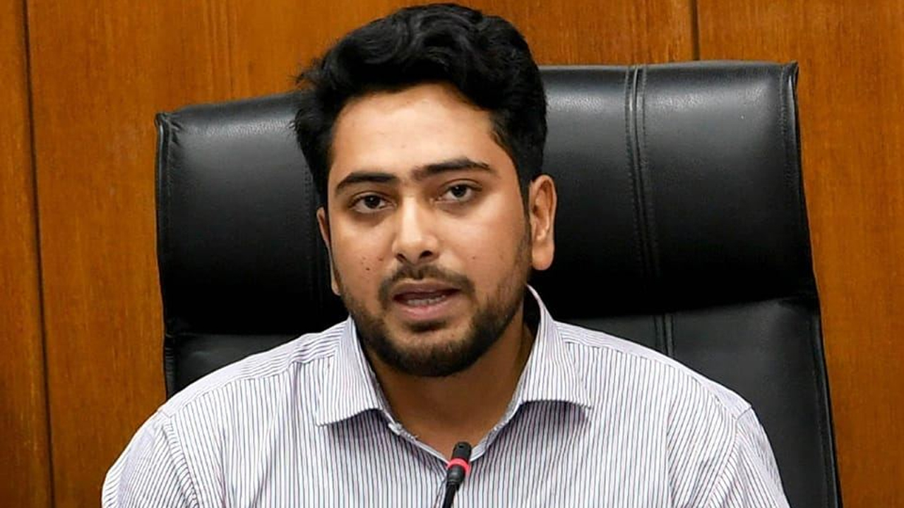 পদত্যাগপত্রে যা লিখলেন নাহিদ