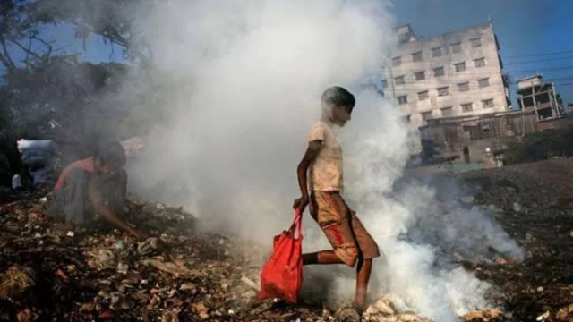 দূষিত শহরের তালিকায় শীর্ষে কলকাতা, ঢাকার বাতাস ‘অস্বাস্থ্যকর’
