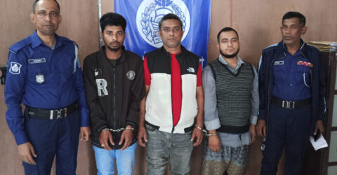 নারায়ণগঞ্জে ডেভিল হান্টসহ নিয়মিত অভিযানে গ্রেপ্তার ৪০
