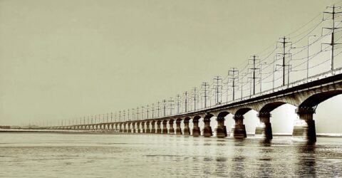 আজ থেকে যমুনা সেতুতে চলবে না ট্রেন