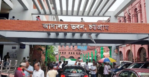 সন্ত্রাসবিরোধী আইনে মামলা বিএনপি নেত্রী শাকিলাসহ ২৫ জনকে খালাস