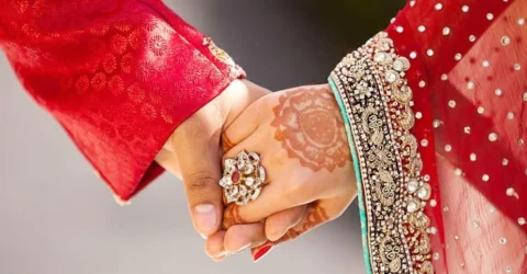 বিয়ের জন্য কাজী ডাকতে গেল প্রেমিক, প্রেমিকাকে নিয়ে পালাল বন্ধু