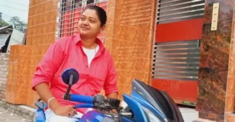 লেডিবাইকার এশা গ্রেপ্তার