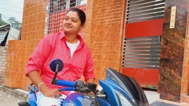 লেডিবাইকার এশা গ্রেপ্তার