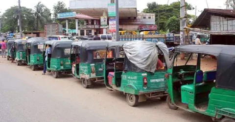 অনুমোদন ২ হাজার ৫শ যানবাহন, চলে ১৫ হাজার